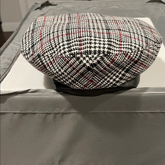 Accessories - Plaid Newsboy Cap